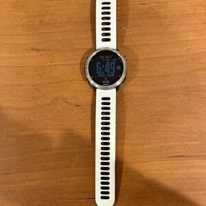 Garmin Smartwatch with Cream Band